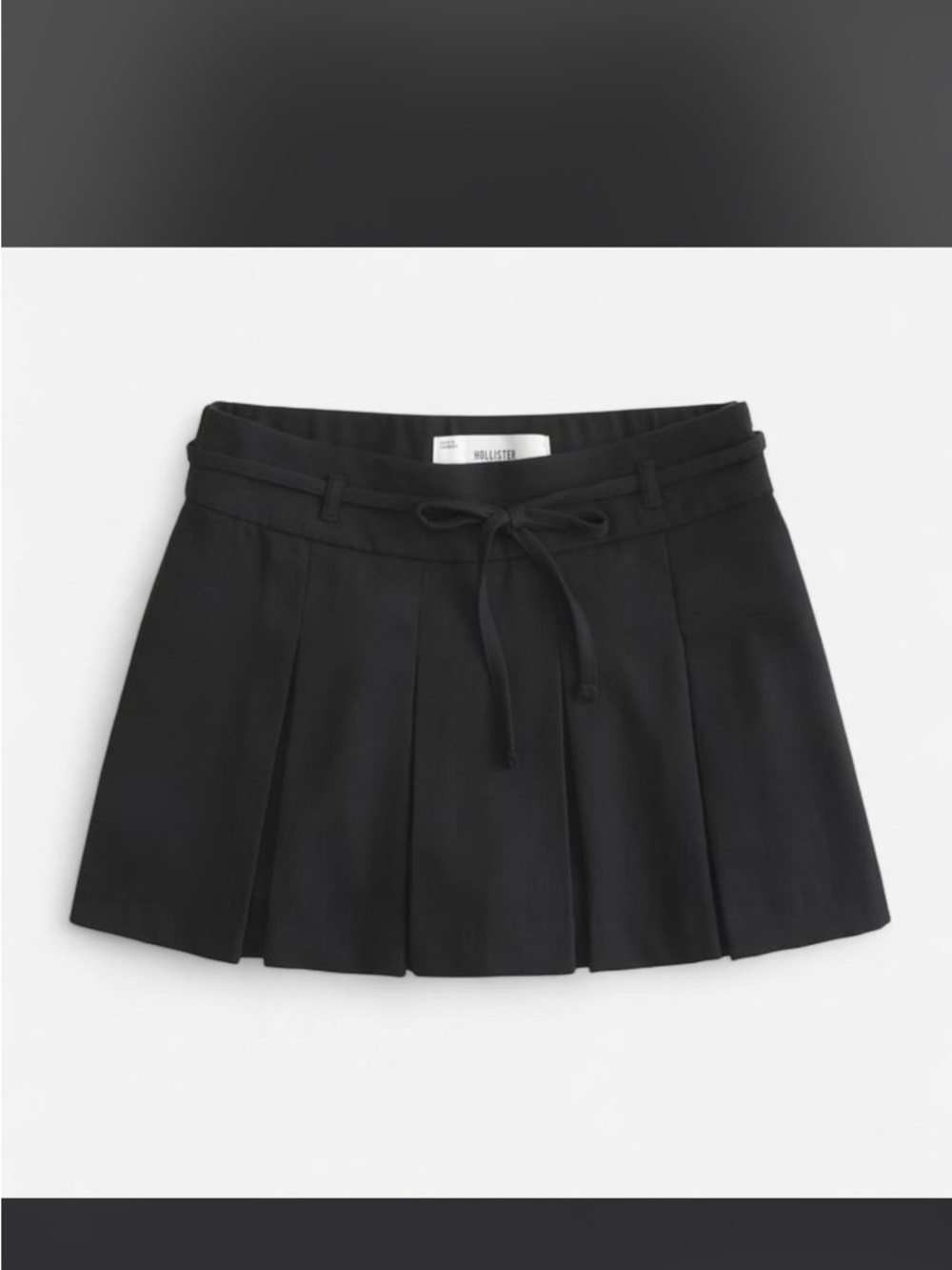 Hollister mini skirt